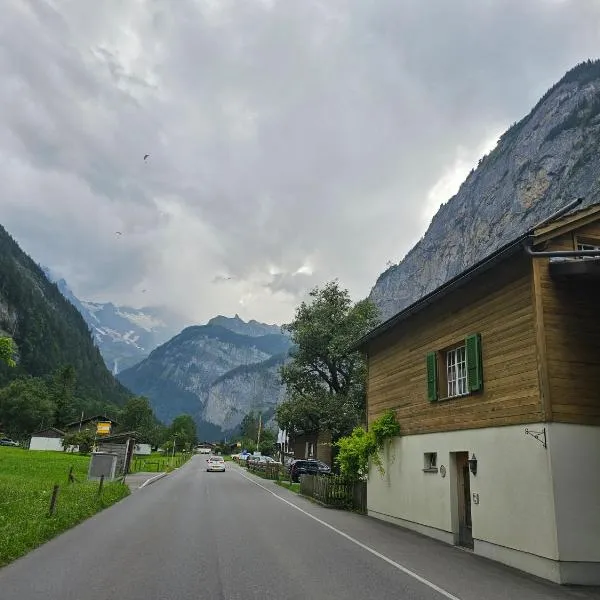 Chalet Bärli, hotel em Lauterbrunnen