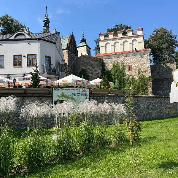 Kamienica przy Bramie, hotel a Opatów