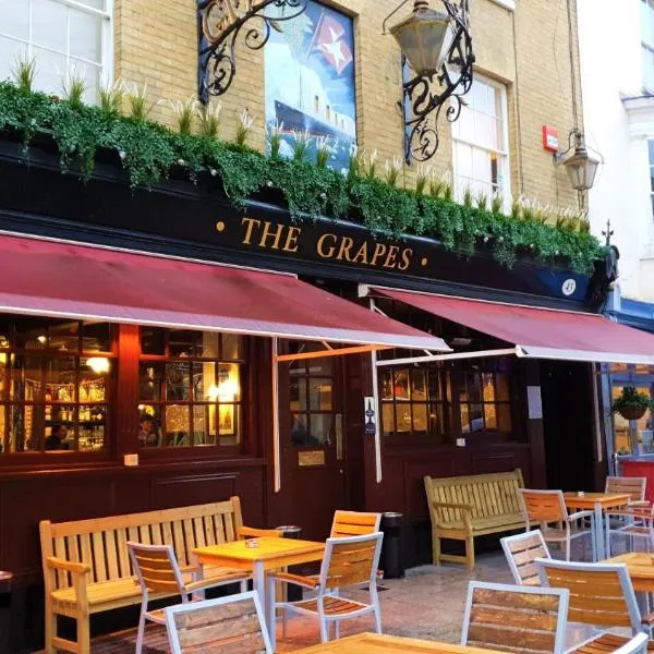 The Grapes Pub, hotel di Chandlers Ford