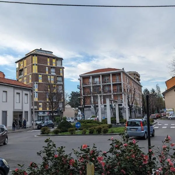 Three Bedroom Appartment near Milano and Como, viešbutis mieste Saronas