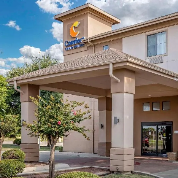 Comfort Inn & Suites, hotel en Seguin