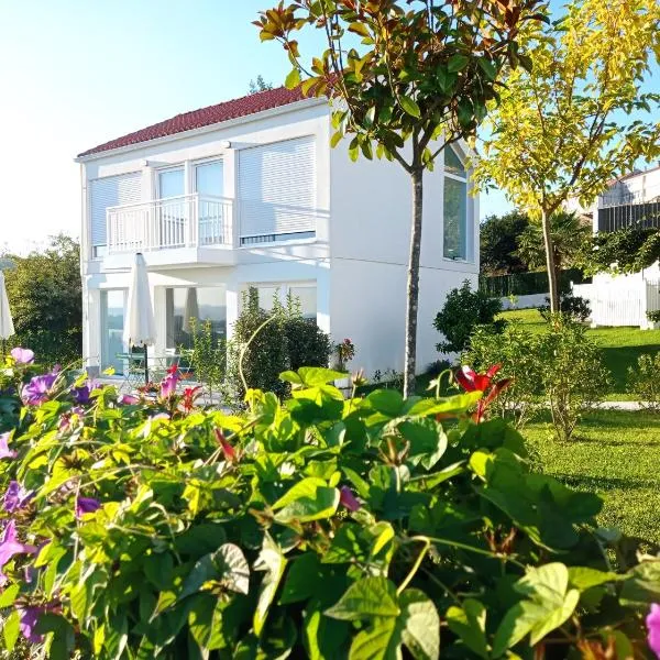 Casas turísticas Lar Jardín - Parking privado, hotell Santiago de Compostelas