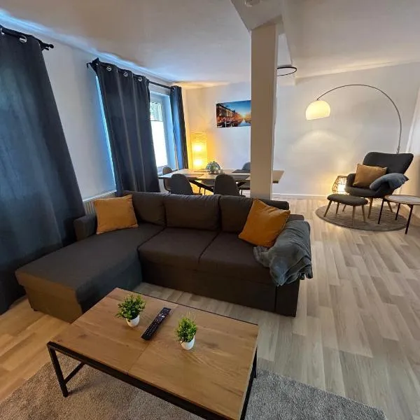 Zentrales Apartment mit Garten、イルメナウのホテル