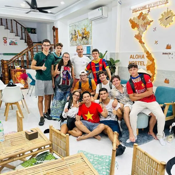 ALOHA SAIGON PREMIUM HOSTEL by Local Travel Experts - Newly opened, Less-touristy location, Spacious rooms, Glass shower bathroom, Free breakfast & Walking Tour, hotel em Ho Chi Minh