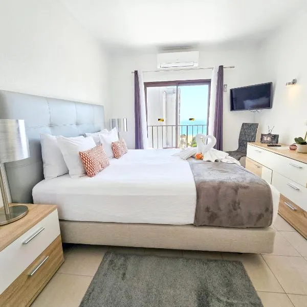 Apartamento Praia Rocha Vista Mar Ambar โรงแรมในปอร์ติเมา