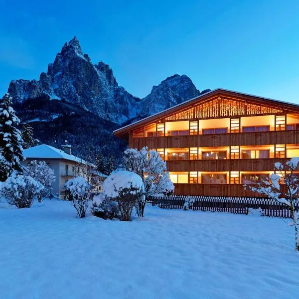 Artnatur Dolomites Hotel & Spa, hotel en Alpe di Siusi