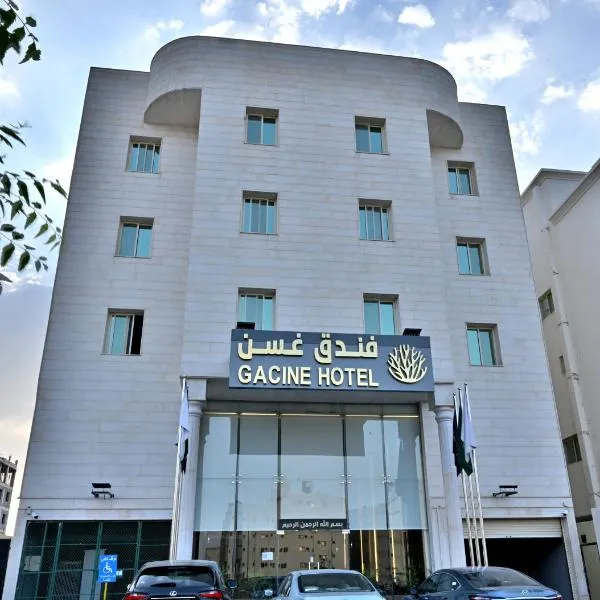 Gacine Hotel, hotel en Medina