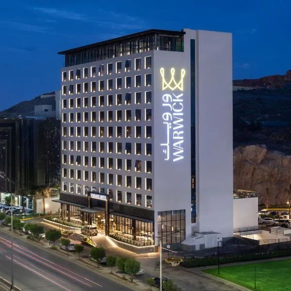 Warwick Al Taif Hotel、アル・ハダのホテル