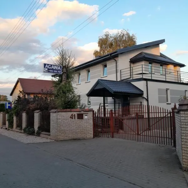 Pokoje Gościnne Agawa, hotel v destinaci Łomianki