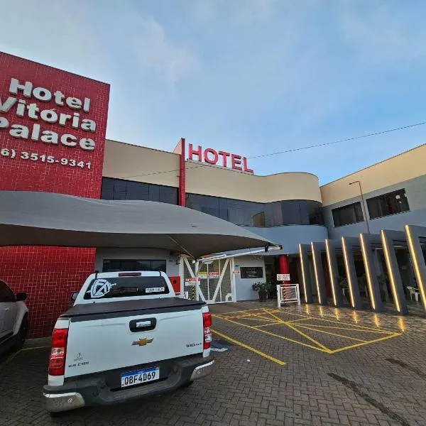 Hotel Vitoria, hotell i Sinop