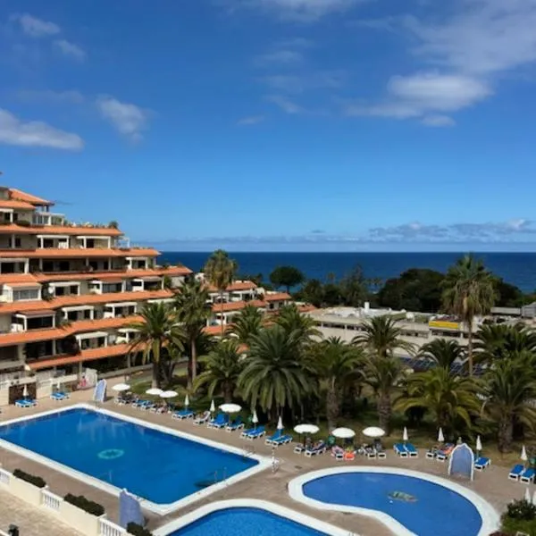 Top Terrassen Wohnungen, direkt am Strand, 25 m beheiztem Pool, Wifi free, free parking, hotel a Puerto de la Cruz