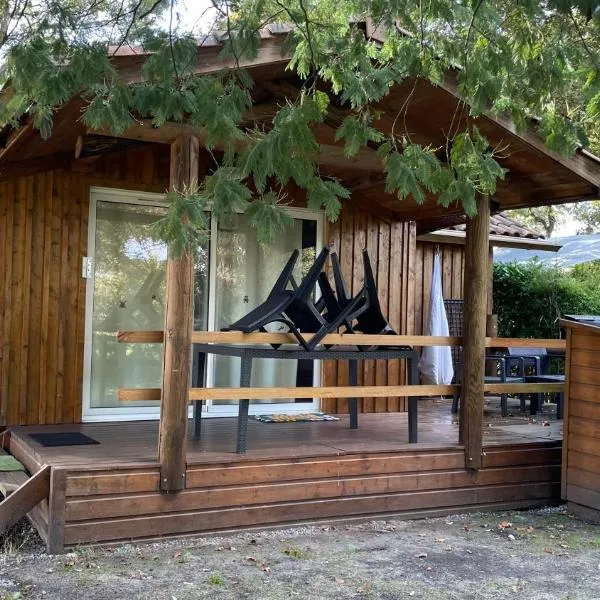 Chalet DODO: La Teste-de-Buch şehrinde bir otel