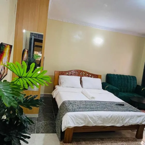 Furnished Studio Apartment at BG Crown Z Towers, Opposite Quickmart Kamakis, hotel di Ruiru