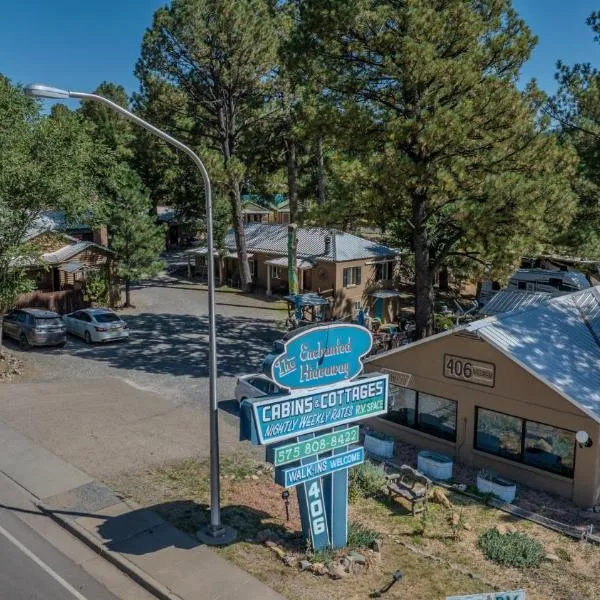 Enchanted Hideaway Cabins and Cottages, hotell Ruidoso (New Mexico)