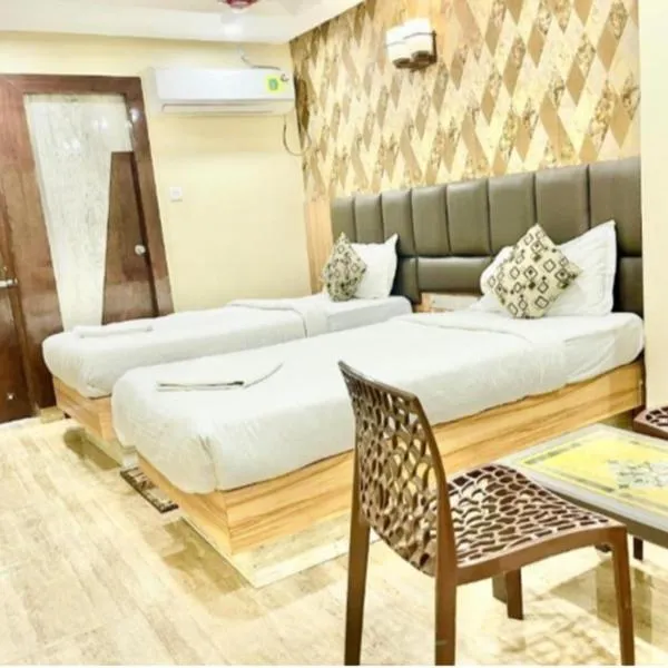 Kanha ji residence family rooms, khách sạn ở Mathura