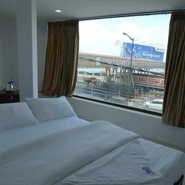 Port View Residency PVR, hotel u gradu 'Nedumbassery'