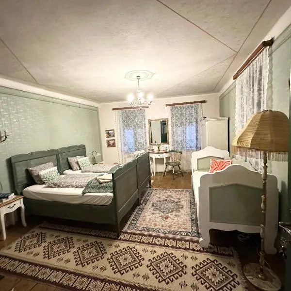 Saschiz 130/Lodging and Glamping – hotel w Sighișoarze