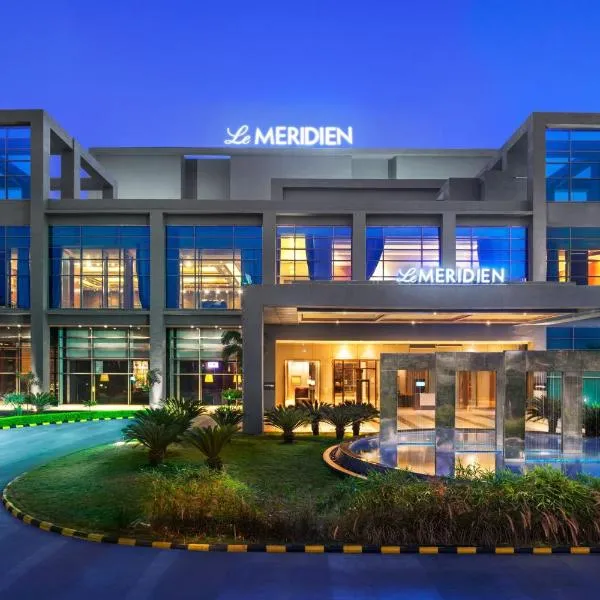 Le Meridien Nagpur, готель у місті Нагпур