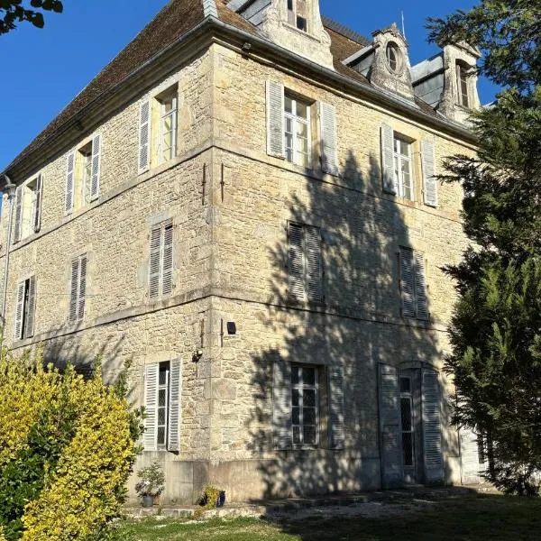 Le Prieuré de Beaupré - Proche Besançon, hotel di Ornans