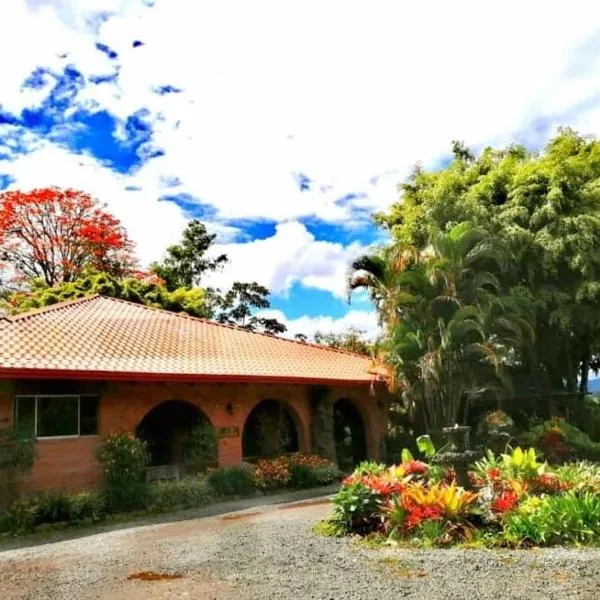 Hotel Boutique Casona del Cafetal, hotel en Cachí