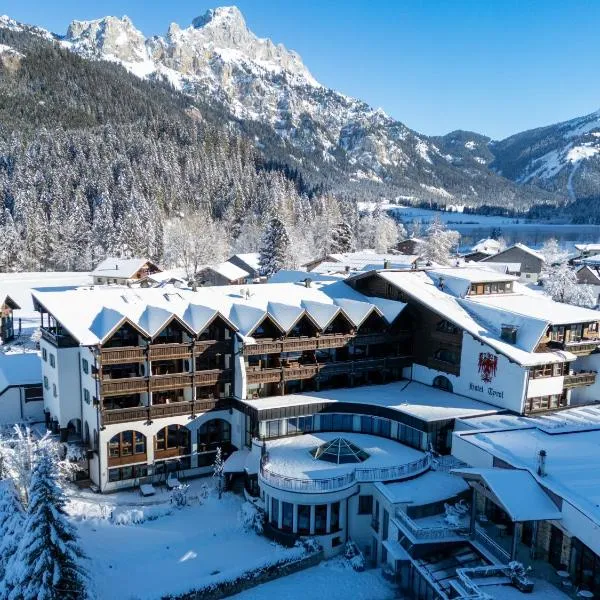 Hotel Tyrol am Haldensee, hotel di Grän