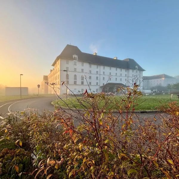 B&B HOTEL près de Disneyland Paris, hotel in Parijs