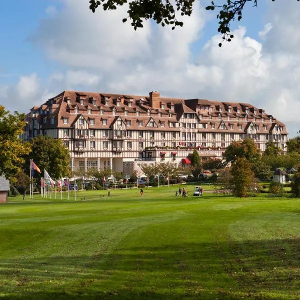 Hôtel Barrière L'Hôtel du Golf, hotel in Deauville