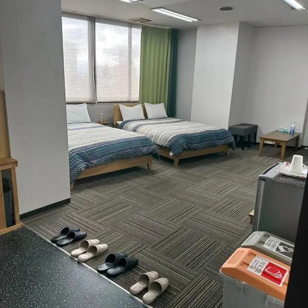 4人で一緒に熊本の中心地の最も広く安価な部屋 KDY stay, viešbutis mieste Kumamotas