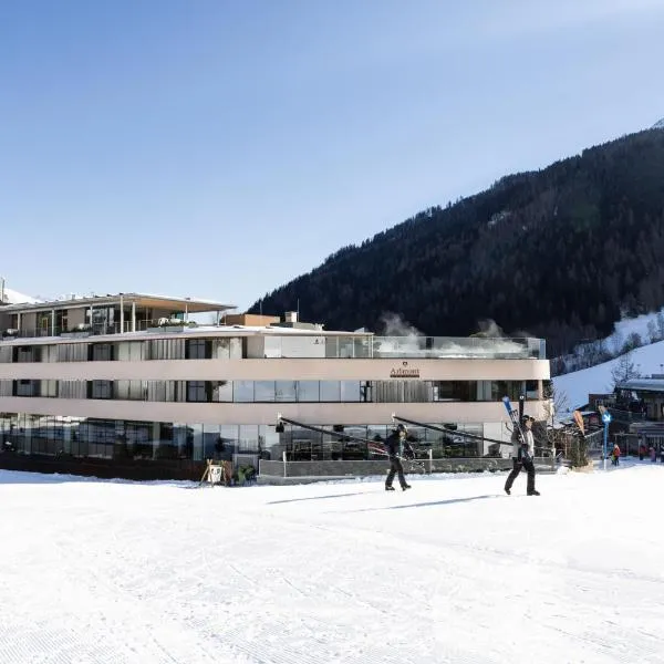 Hotel Arlmont 4 Stern Superior, hotel en Sankt Anton am Arlberg