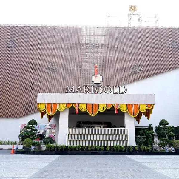 MARIGOLD-Newly Renovated Hotel，位于舍地的酒店