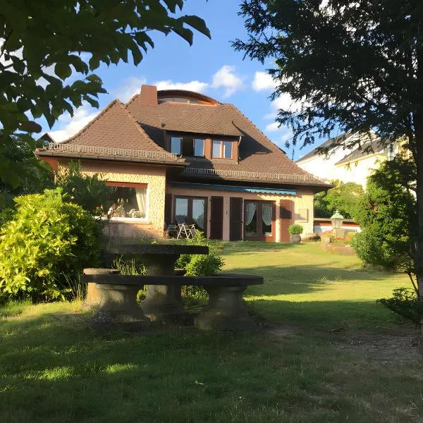 The Green Park Nest Frankfurt, hotel en Friedrichsdorf