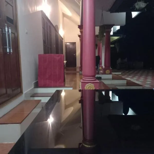 Stains holidayhome & party floor, Cherai beach, hotel en Pallippuram