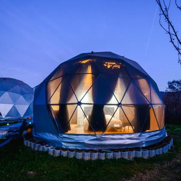 Călimăneşti में, होटल Sun Garden Glamping Domes