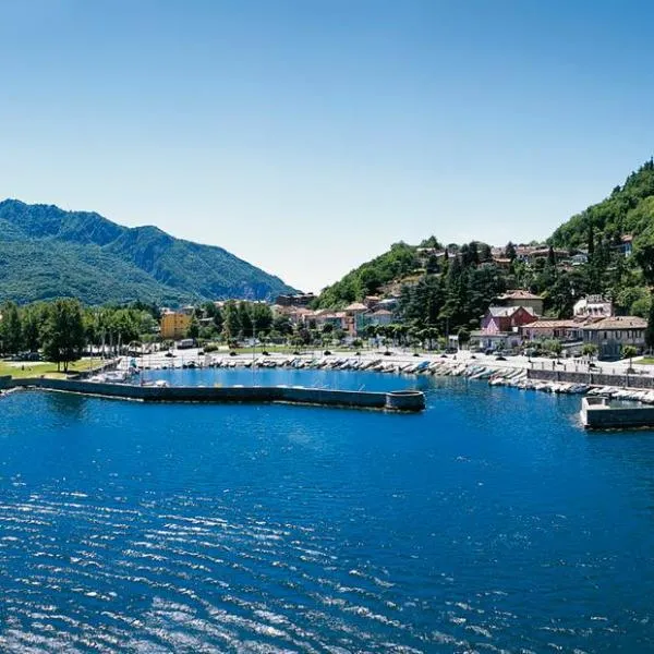 Hotel Baia di Paré, хотел в Барцио