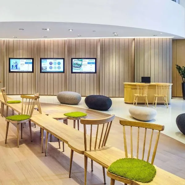 Novotel Century Hong Kong, хотел в Хонг Конг