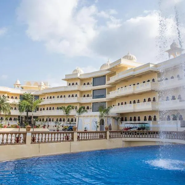 Labh Garh Palace Resort & Spa, хотел Udaipur