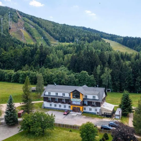 Hotel Harrachov Inn、ハルラホフのホテル