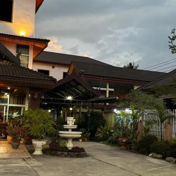 Vang Vieng में, होटल Khampaseuth Hotel