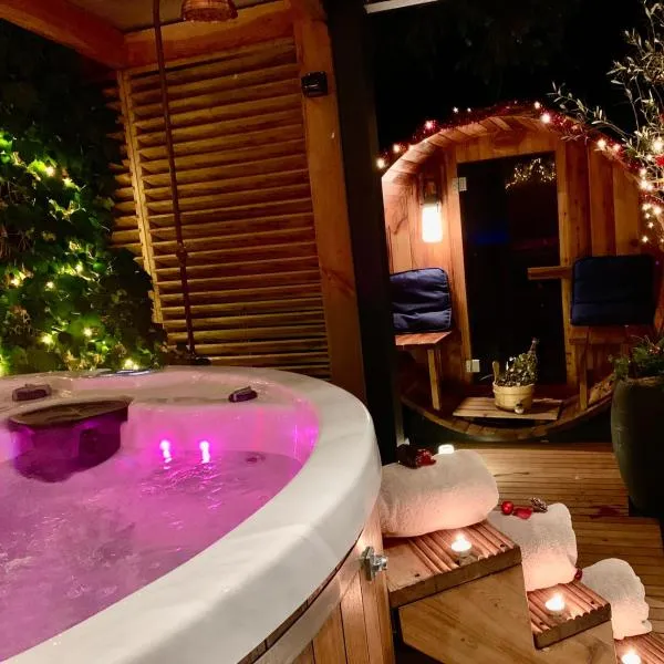 Romantisch Wellness Appartement met privé Hottub Sauna Gamesroom، فندق في دالْفْسين