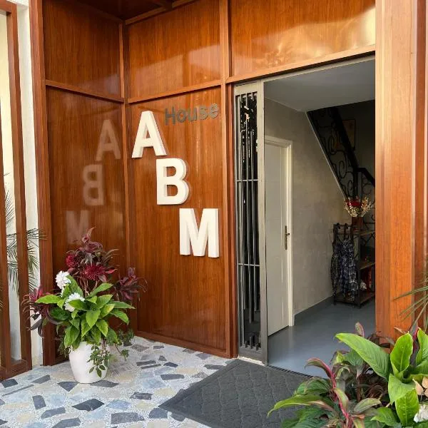 ABM house, hotel v destinácii Ziaten