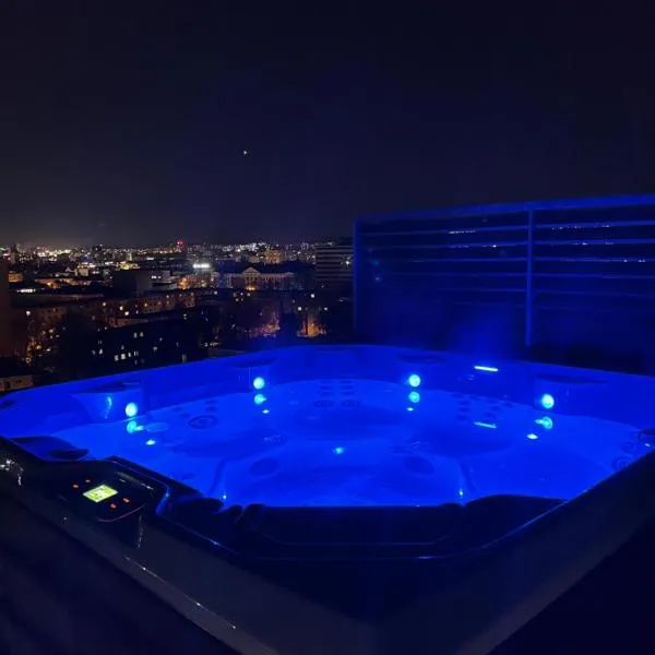 SkyLuxe Old Town Penthouse, hotel sa Košice I