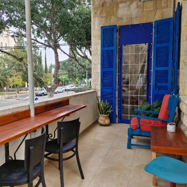 Hostel Roks, hotel in Haifa