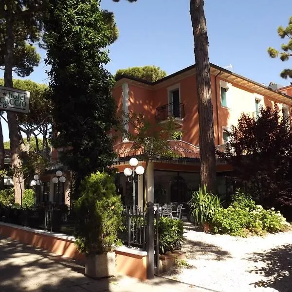 Hotel Boccaccio-free parking-, hotel din Milano Marittima