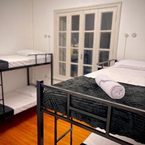 Urban Nomad Hostel and Food Av Paulista، فندق في São Paulo