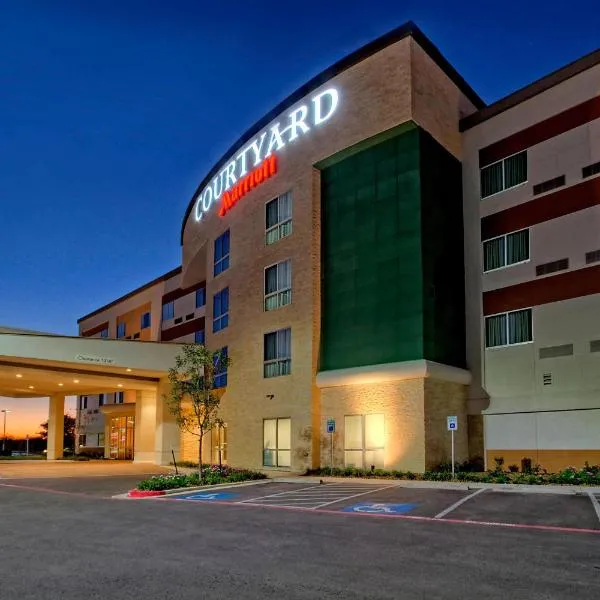 Courtyard by Marriott San Marcos, hotel en San Marcos