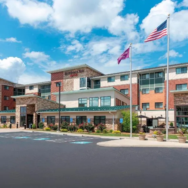 Residence Inn by Marriott Akron South/Green, hotell i Akron