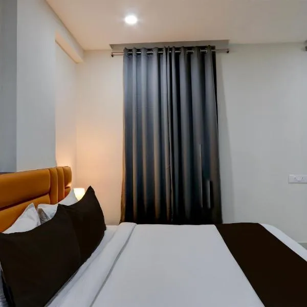 Super Townhouse The Cinco Bliss near IKEA, WELLS FORGO, KIMS, CARE Hospitals，Hyderabad的飯店