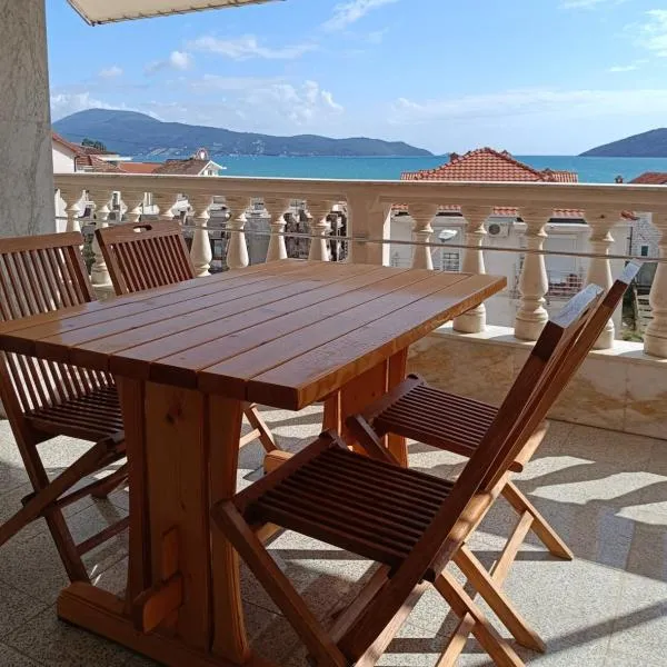 Vila Pašić, hotel di Herceg-Novi