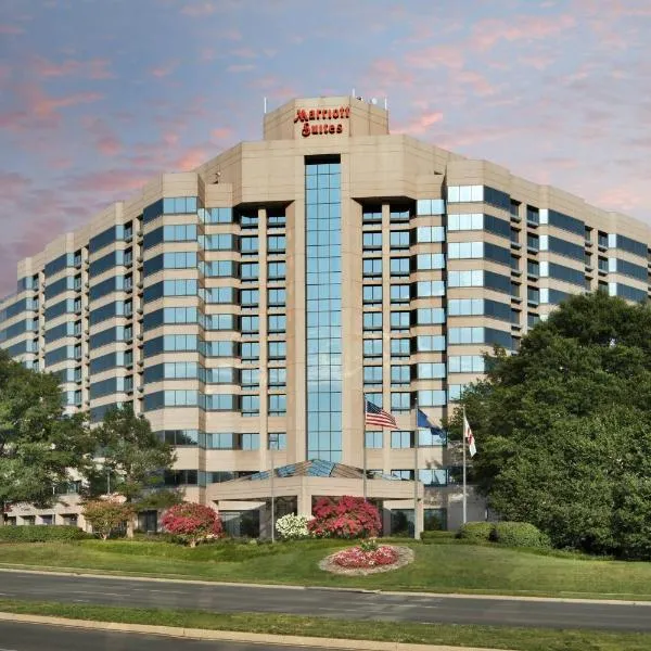 Washington Dulles Marriott Suites, Hotel in Herndon