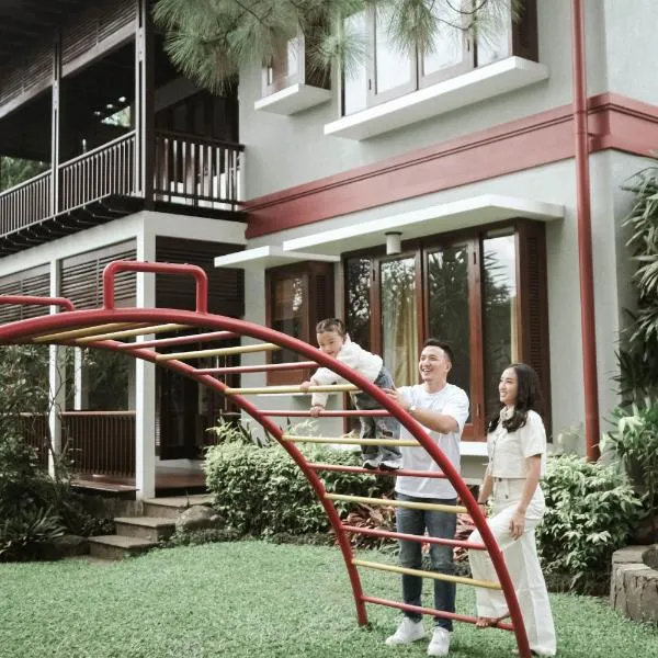 Rumah Pelita near Lembang FREE WIFI - Villa Lantera, khách sạn ở Bandung